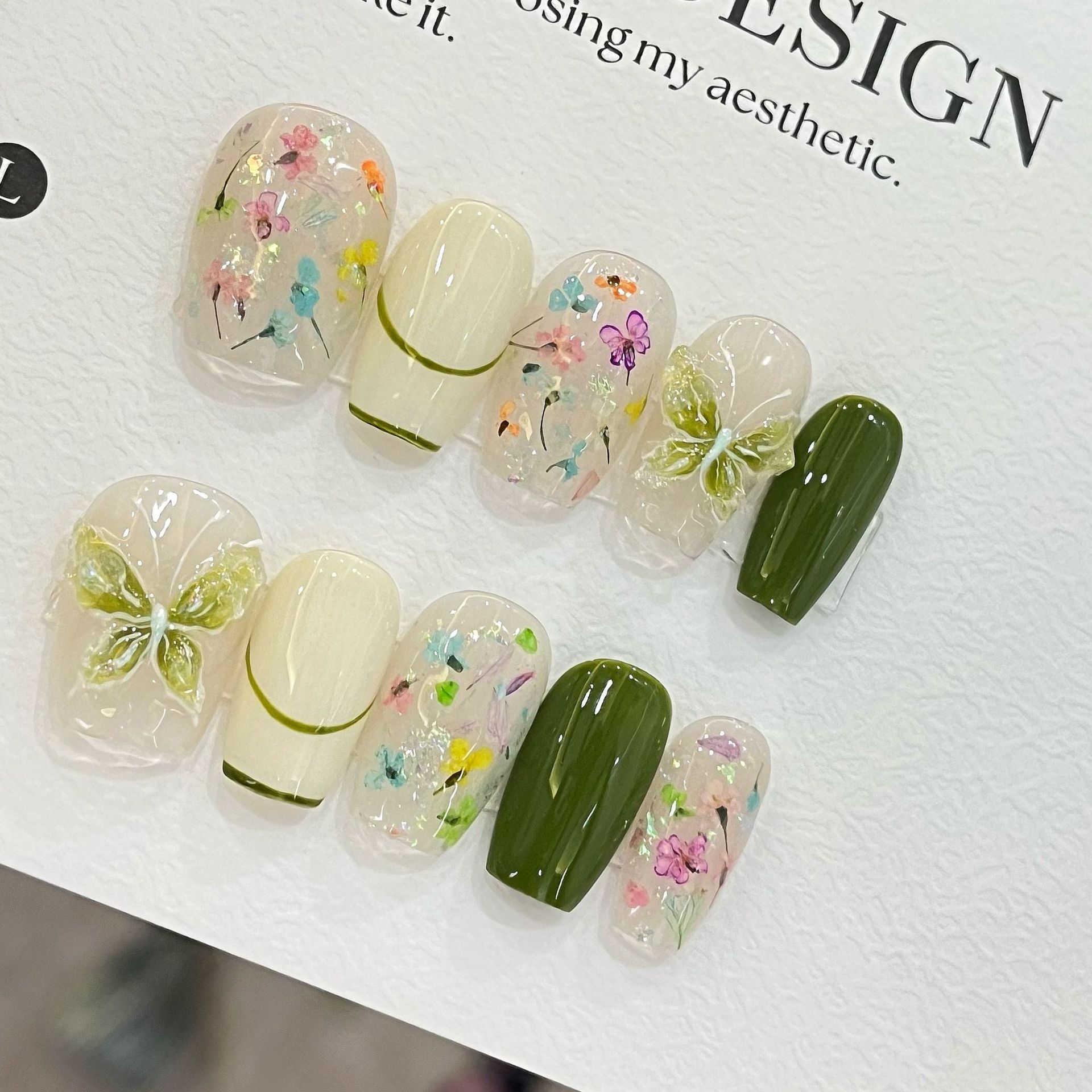 10 قطع أظافر صناعية متوسطة الط - مراجعة Pressed Flower Art وسعره
